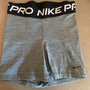 gray nike pros size S